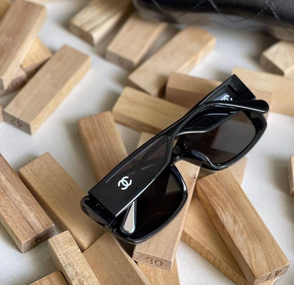 Chanel Pre-Owned Vintage Sunglasses - Image 2