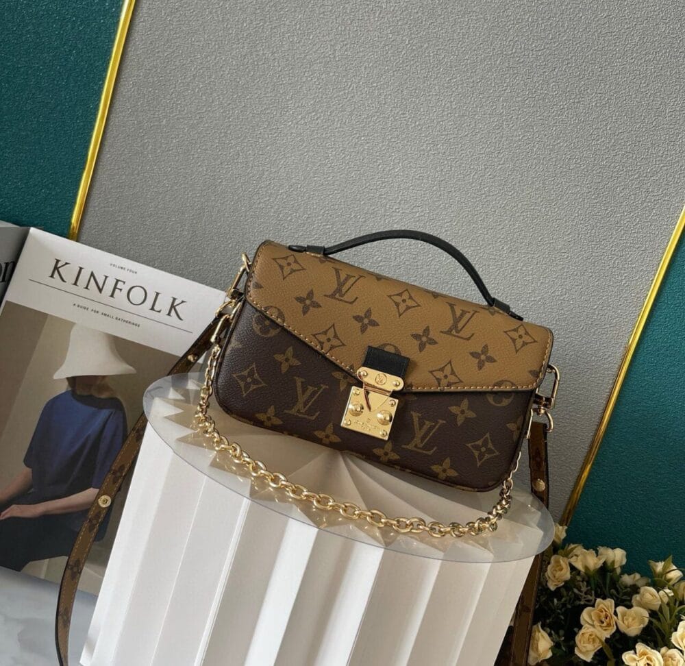 Louis Vuitton Pochette Metis Mini Bag